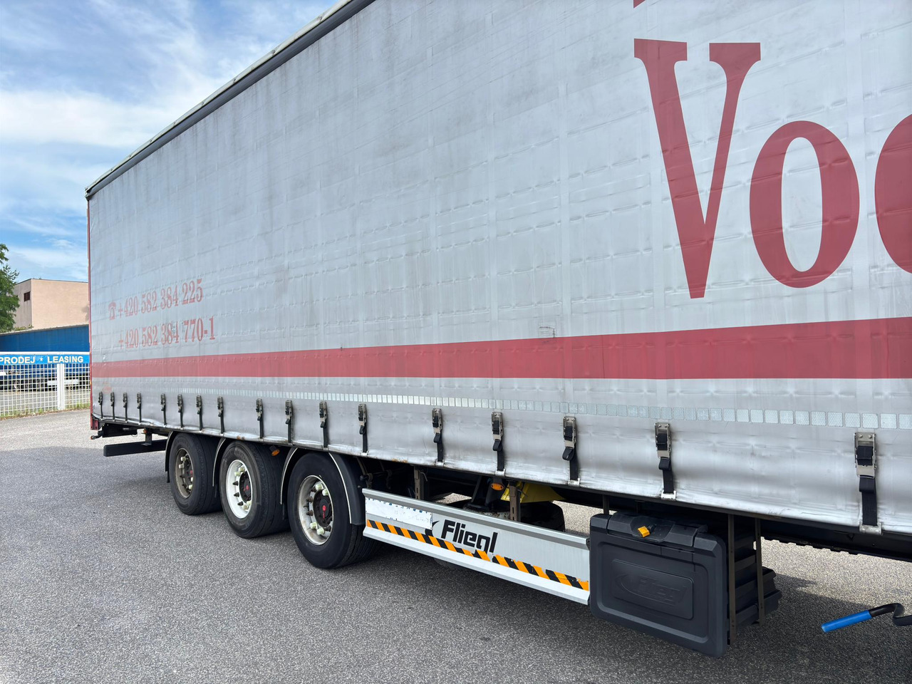 FLIEGL SDS 380 - Semi-trailer dengan terpal samping: gambar 4 FLIEGL SDS 380 - Semi-trailer dengan terpal samping: gambar 4