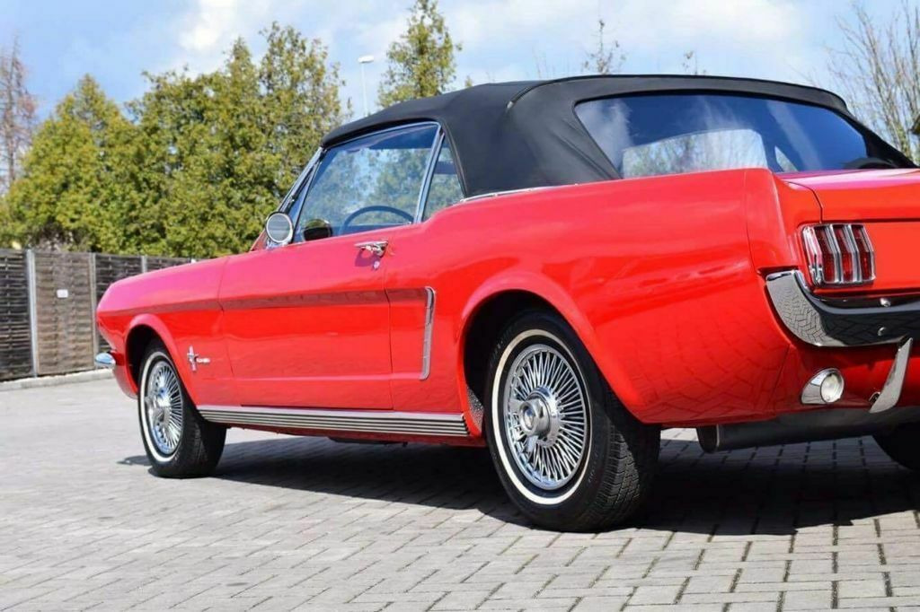 Ford Mustang Cabriolet - Mobil: gambar 5 Ford Mustang Cabriolet - Mobil: gambar 5
