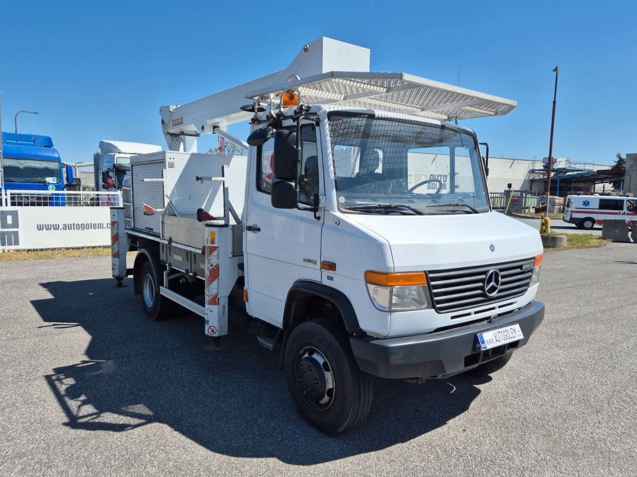 Mercedes-Benz Vario 816 work platform - Platform udara yang dipasang di truk: gambar 2 Mercedes-Benz Vario 816 work platform - Platform udara yang dipasang di truk: gambar 2