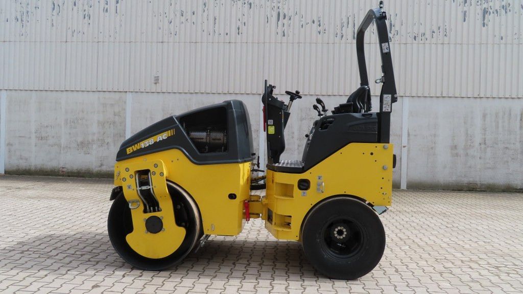 Bomag BW138 AC-5 - Roller kombinasi: gambar 5 Bomag BW138 AC-5 - Roller kombinasi: gambar 5