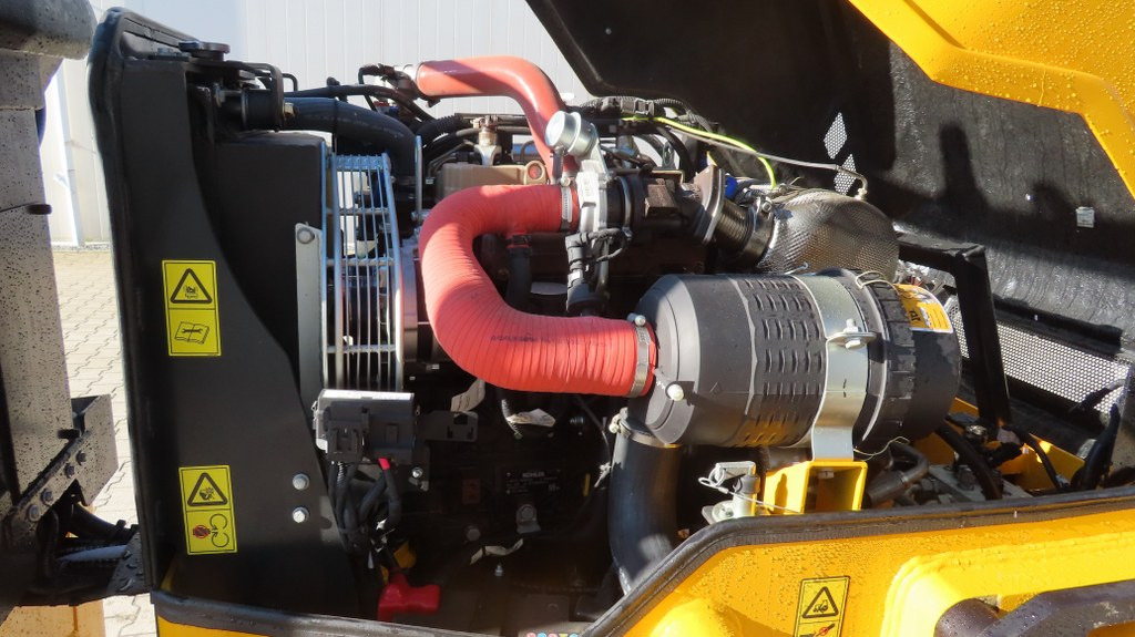 Roller jalan JCB CT380-130: gambar 10