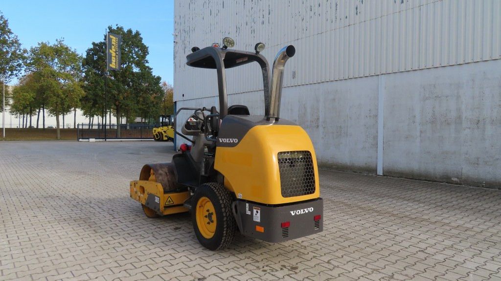 Volvo SD 25D - Pemadat: gambar 4 Volvo SD 25D - Pemadat: gambar 4