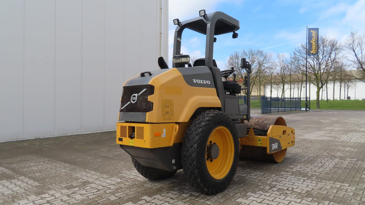 Volvo SD 45 B - Pemadat: gambar 2 Volvo SD 45 B - Pemadat: gambar 2