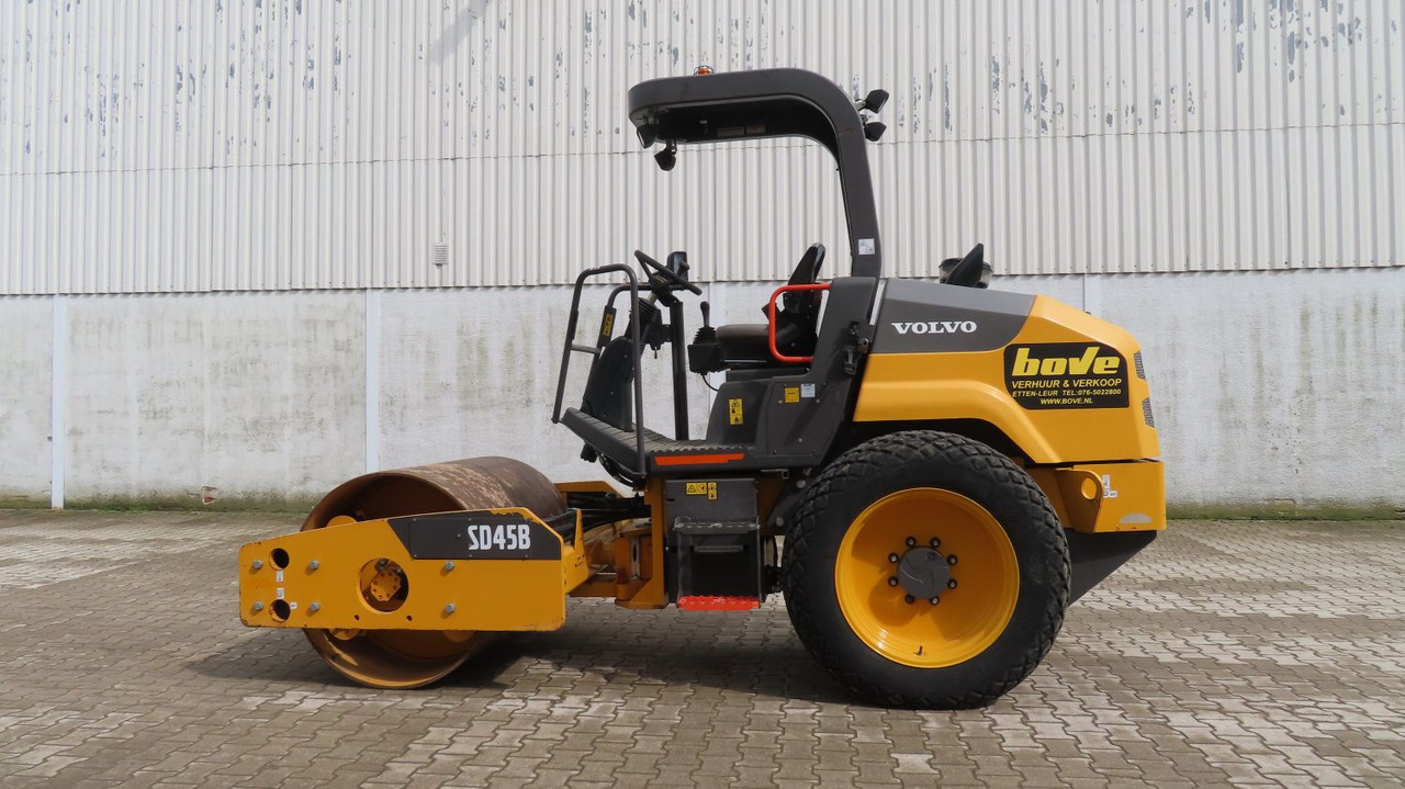 Volvo SD 45 B - Pemadat: gambar 5 Volvo SD 45 B - Pemadat: gambar 5