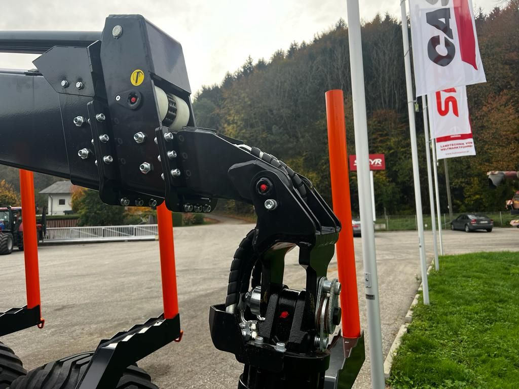 Trailer kehutanan baru BMF BMF 13T1 PRO mit BMF 905 HP Kran: gambar 7