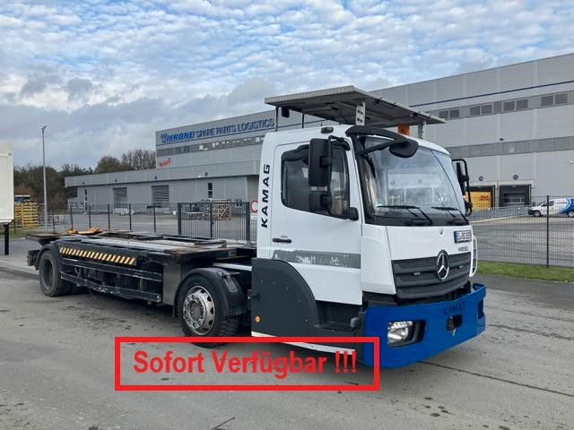 WBH 25 - Pengangkut kontainer/ Container truck: gambar 1 WBH 25 - Pengangkut kontainer/ Container truck: gambar 1