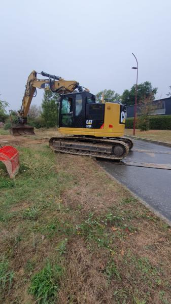 Caterpillar 325F - Ekskavator perayap: gambar 2 Caterpillar 325F - Ekskavator perayap: gambar 2