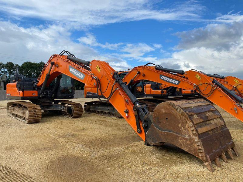 Doosan DX300LC - Ekskavator perayap: gambar 1 Doosan DX300LC - Ekskavator perayap: gambar 1