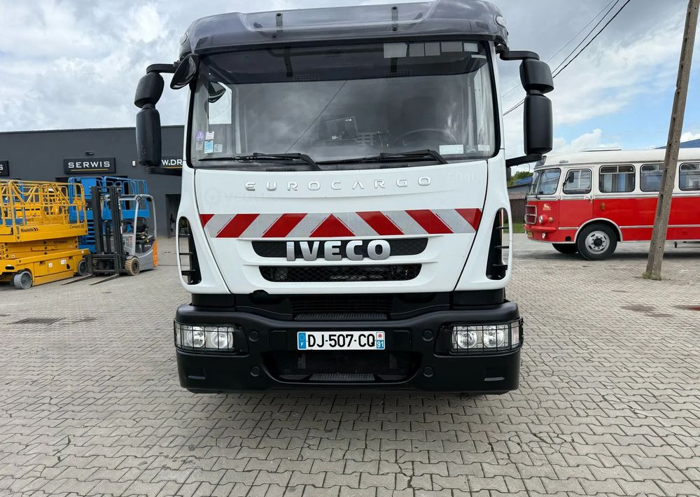 Iveco EUROCARGO CNG - Truk sampah: gambar 2 Iveco EUROCARGO CNG - Truk sampah: gambar 2