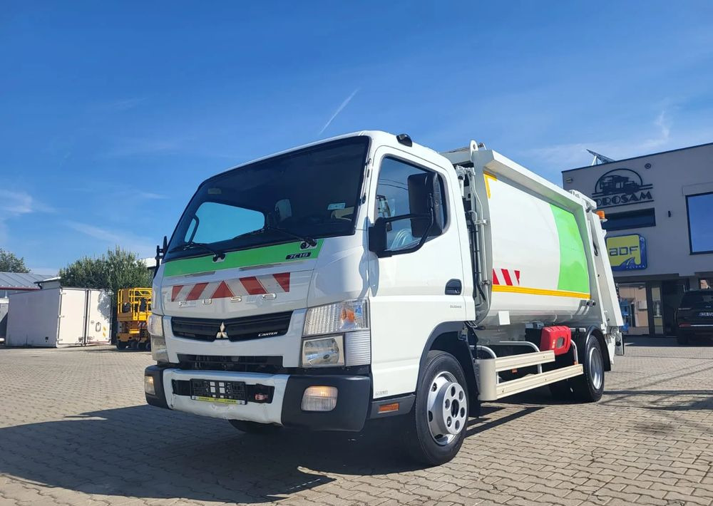 Mitsubishi Fuso Canter - Truk sampah: gambar 1 Mitsubishi Fuso Canter - Truk sampah: gambar 1