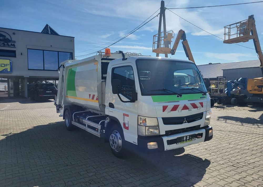 Mitsubishi Fuso Canter - Truk sampah: gambar 2 Mitsubishi Fuso Canter - Truk sampah: gambar 2