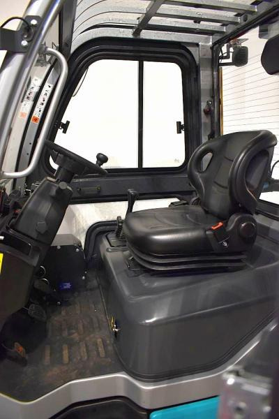 Baoli KBD 35 - Forklift diesel: gambar 3 Baoli KBD 35 - Forklift diesel: gambar 3