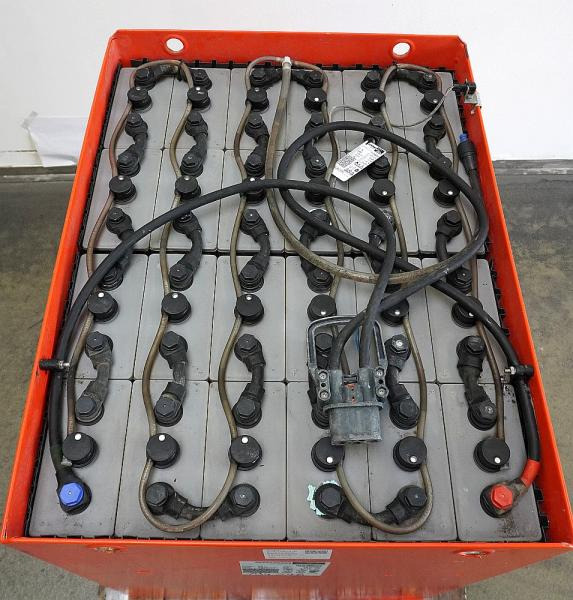 GRUMA 48 Volt 5 PzS 775 Ah - Baterai: gambar 3 GRUMA 48 Volt 5 PzS 775 Ah - Baterai: gambar 3