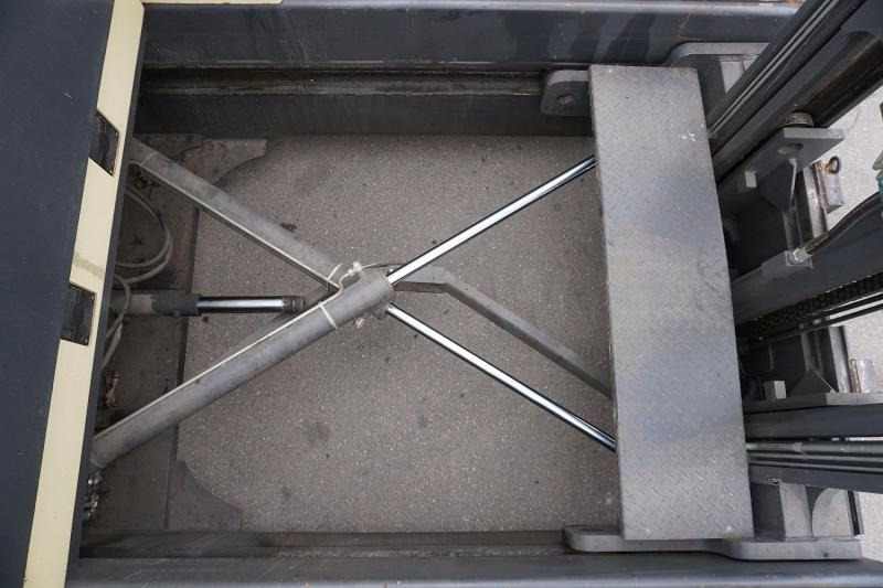Hubtex S40E - Pemuat samping: gambar 5 Hubtex S40E - Pemuat samping: gambar 5