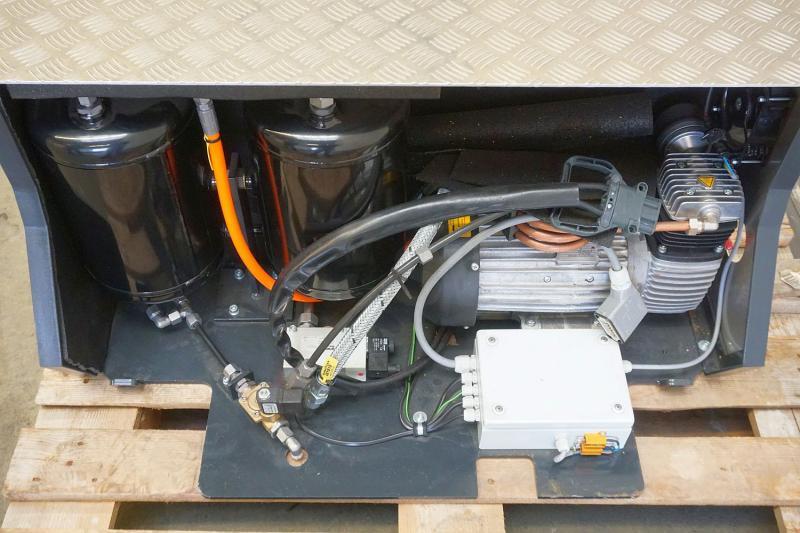 LINDE Kompressor für Druckluftbremsanlage Linde P 80 - Kompresor rem udara untuk Traktor derek: gambar 2 LINDE Kompressor für Druckluftbremsanlage Linde P 80 - Kompresor rem udara untuk Traktor derek: gambar 2