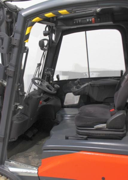 Linde E 18 L EVO 386-02 - Forklift listrik: gambar 4 Linde E 18 L EVO 386-02 - Forklift listrik: gambar 4
