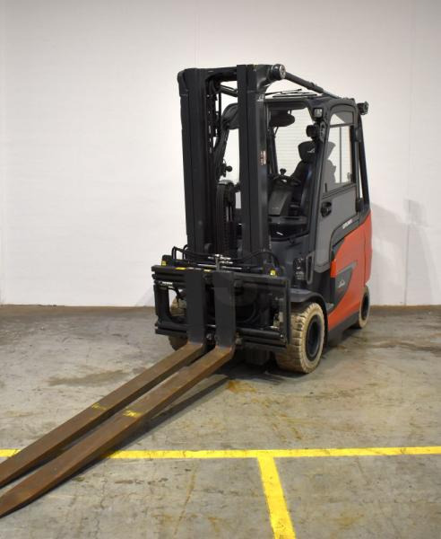 Linde E 30/600 H 1252-01 - Forklift listrik: gambar 1 Linde E 30/600 H 1252-01 - Forklift listrik: gambar 1