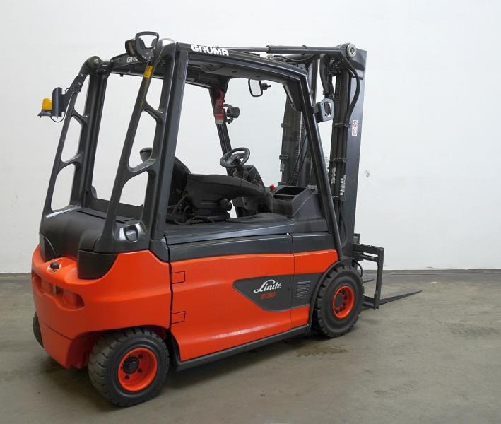 Linde E 30 L 387 - Forklift listrik: gambar 2 Linde E 30 L 387 - Forklift listrik: gambar 2