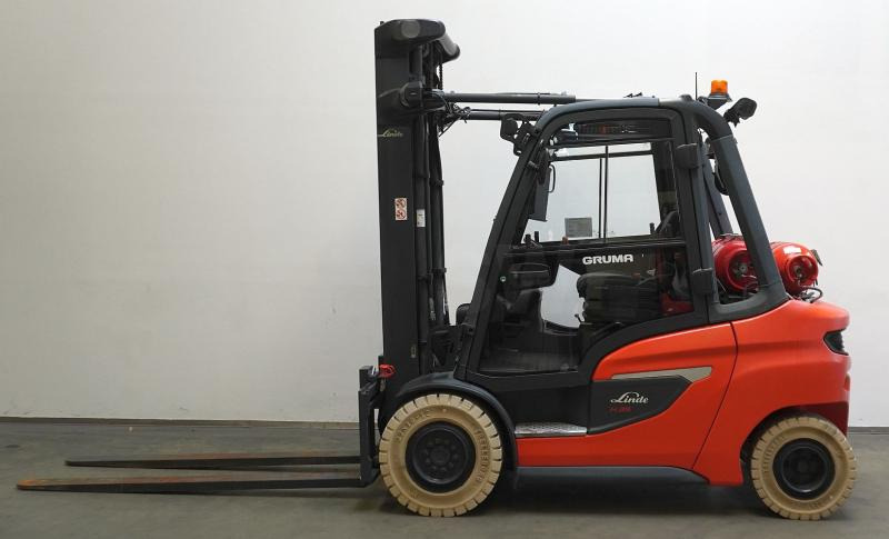 Linde H 35 T 1202 - Forklift LPG: gambar 4 Linde H 35 T 1202 - Forklift LPG: gambar 4