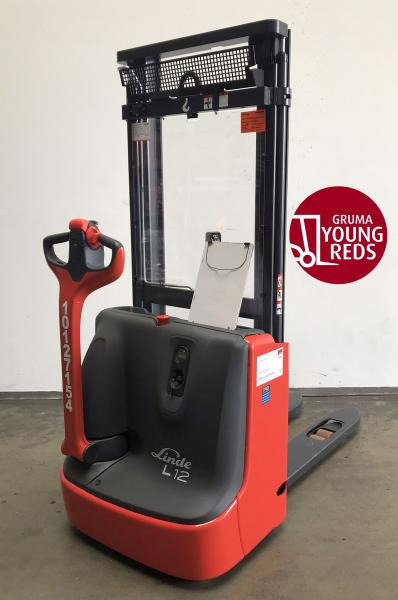 Linde L 12 1172 - Penumpuk: gambar 1 Linde L 12 1172 - Penumpuk: gambar 1