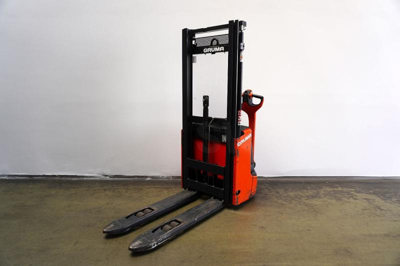 Linde L 12 1172 - Penumpuk: gambar 2 Linde L 12 1172 - Penumpuk: gambar 2