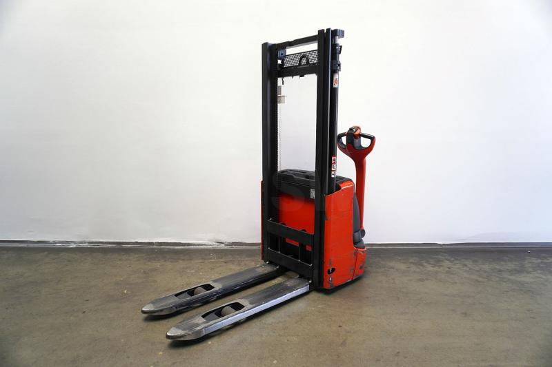 Linde L 12 1172 - Penumpuk: gambar 2 Linde L 12 1172 - Penumpuk: gambar 2