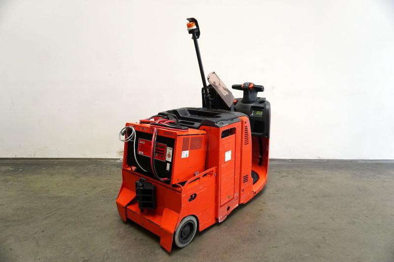 Linde P 30 132 - Traktor derek: gambar 2 Linde P 30 132 - Traktor derek: gambar 2