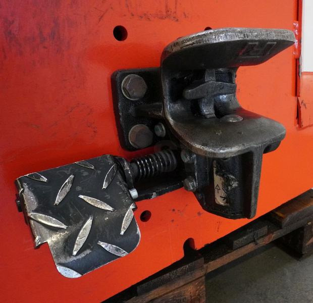 Linde P 30 C 1190 - Traktor derek: gambar 5 Linde P 30 C 1190 - Traktor derek: gambar 5