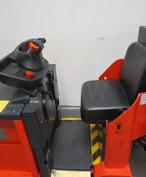 Linde P 50 C 1190 - Traktor derek: gambar 3 Linde P 50 C 1190 - Traktor derek: gambar 3