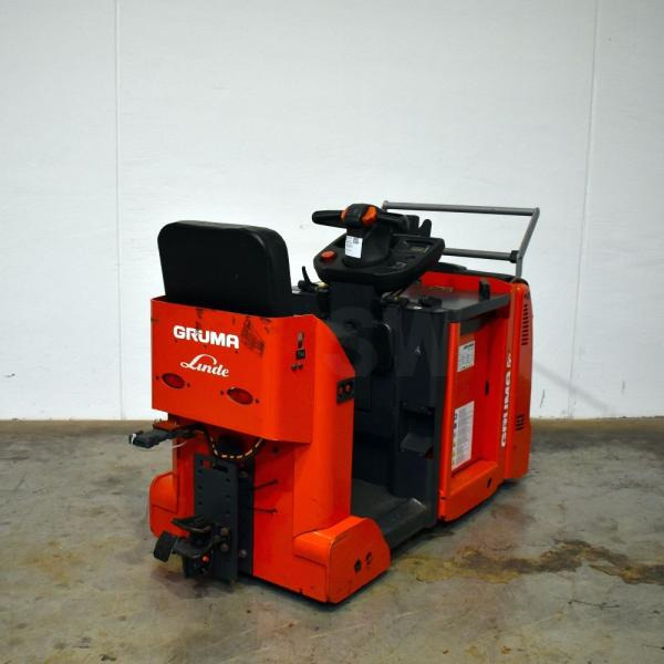 Linde P 50 C 1190 - Traktor derek: gambar 2 Linde P 50 C 1190 - Traktor derek: gambar 2