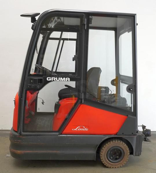 Linde P 60 Z 126 - Traktor derek: gambar 4 Linde P 60 Z 126 - Traktor derek: gambar 4