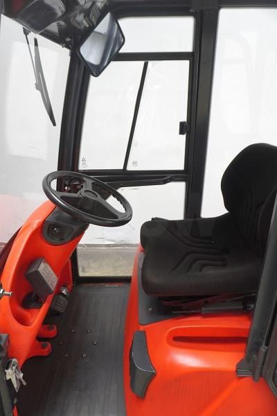 Linde P 60 Z 126 - Traktor derek: gambar 3 Linde P 60 Z 126 - Traktor derek: gambar 3
