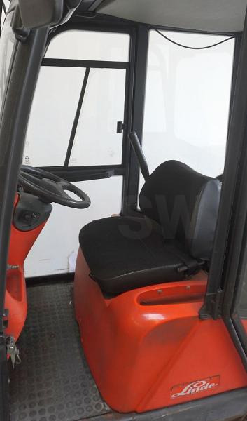 Linde P 60 Z 126 - Traktor derek: gambar 3 Linde P 60 Z 126 - Traktor derek: gambar 3