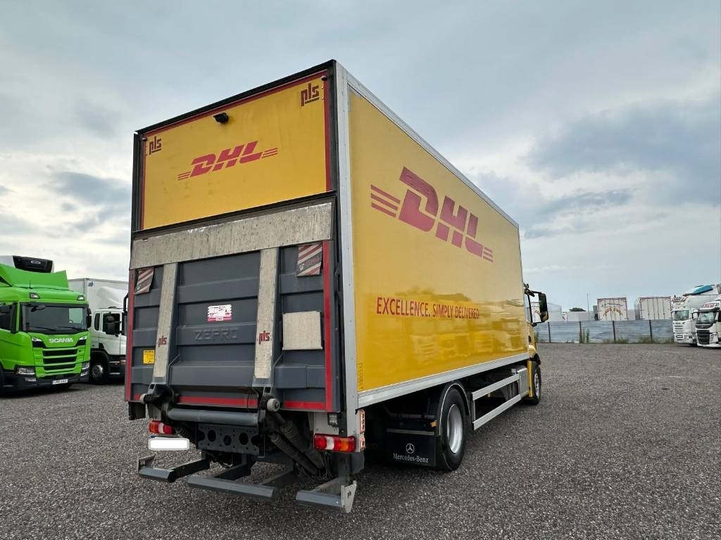Mercedes-Benz Actros 1831 SERIE NR 2502 - Truk box: gambar 3 Mercedes-Benz Actros 1831 SERIE NR 2502 - Truk box: gambar 3
