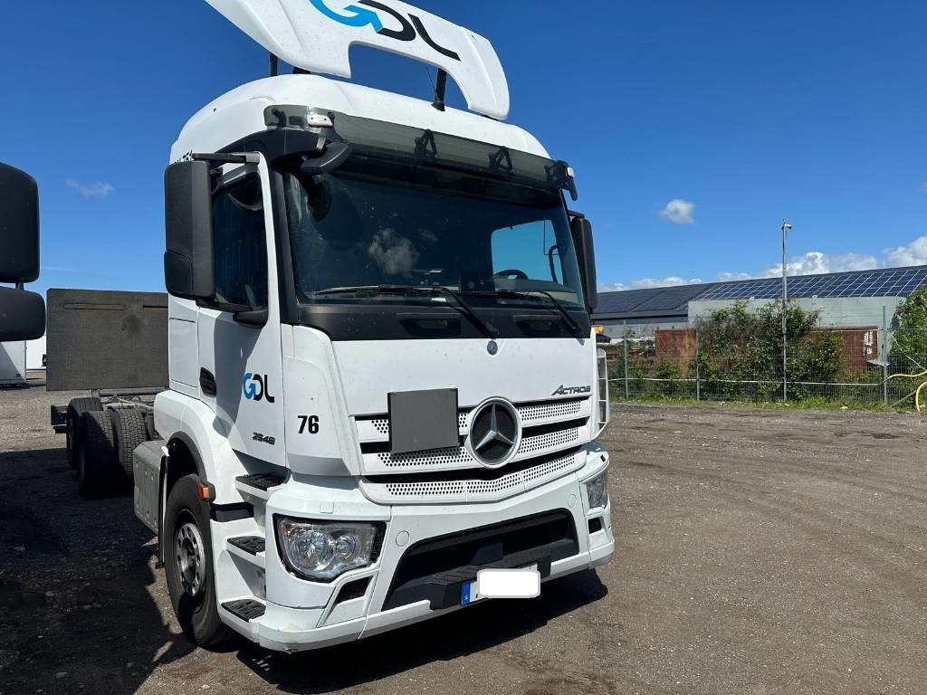 Mercedes-Benz Actros 2546 Serie 9375 - Truk sasis: gambar 2 Mercedes-Benz Actros 2546 Serie 9375 - Truk sasis: gambar 2