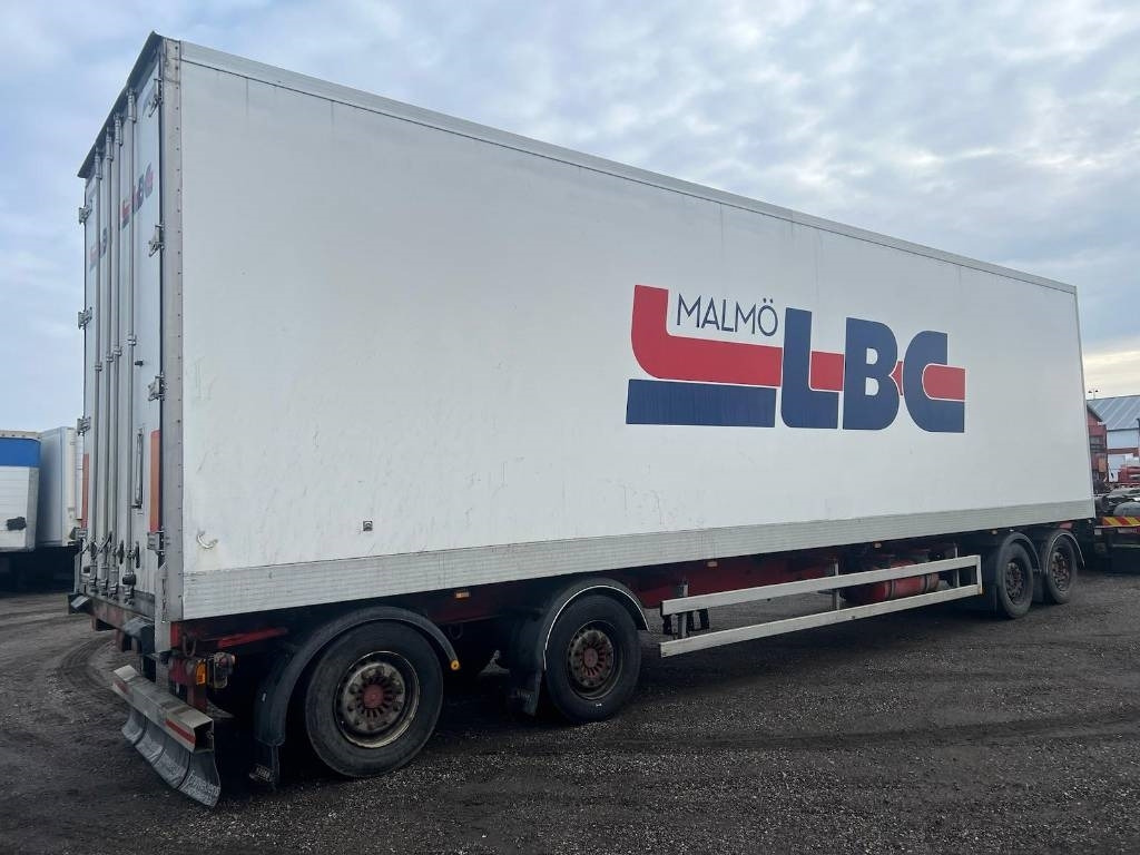 Närko D4HB13N62 serie 9963 - Trailer berpendingin: gambar 1 Närko D4HB13N62 serie 9963 - Trailer berpendingin: gambar 1