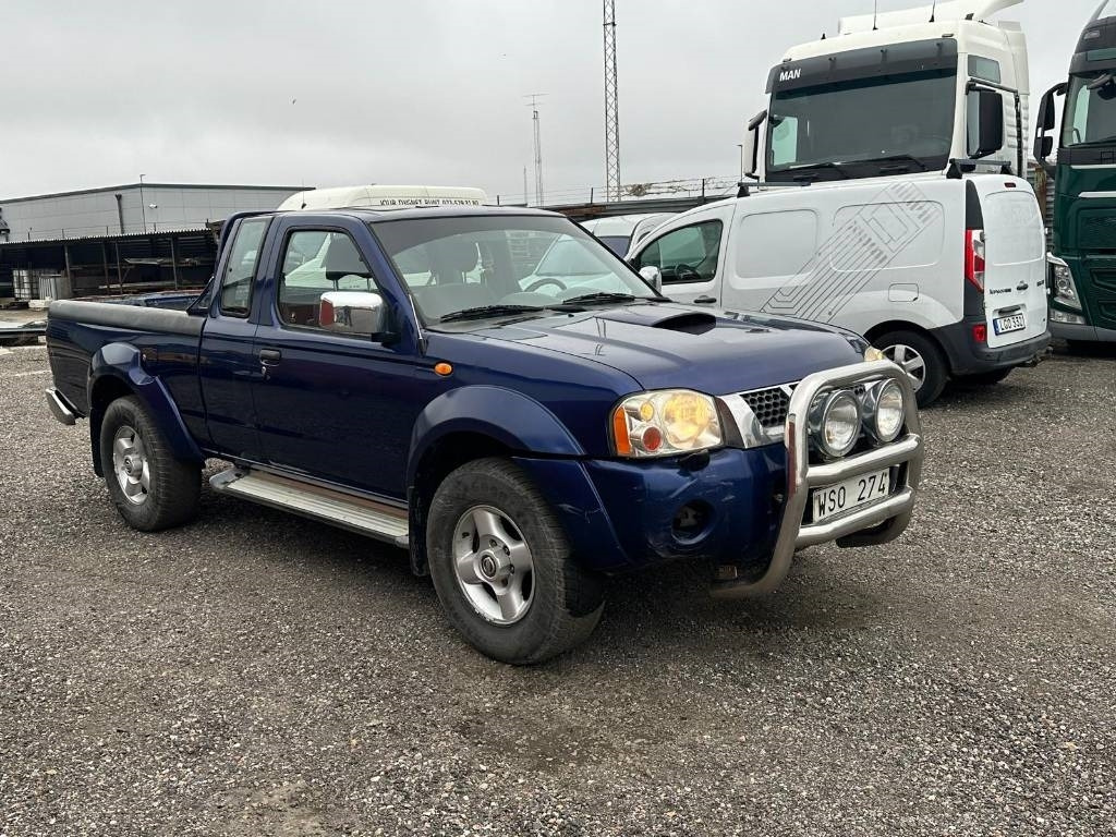Nissan KING CAB OMB 4WD - Mobil: gambar 2 Nissan KING CAB OMB 4WD - Mobil: gambar 2