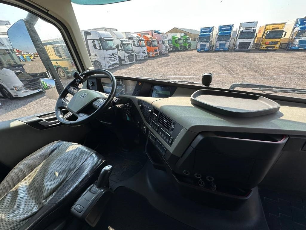 Volvo FH 500 serie 7644 - Truk berpendingin: gambar 5 Volvo FH 500 serie 7644 - Truk berpendingin: gambar 5