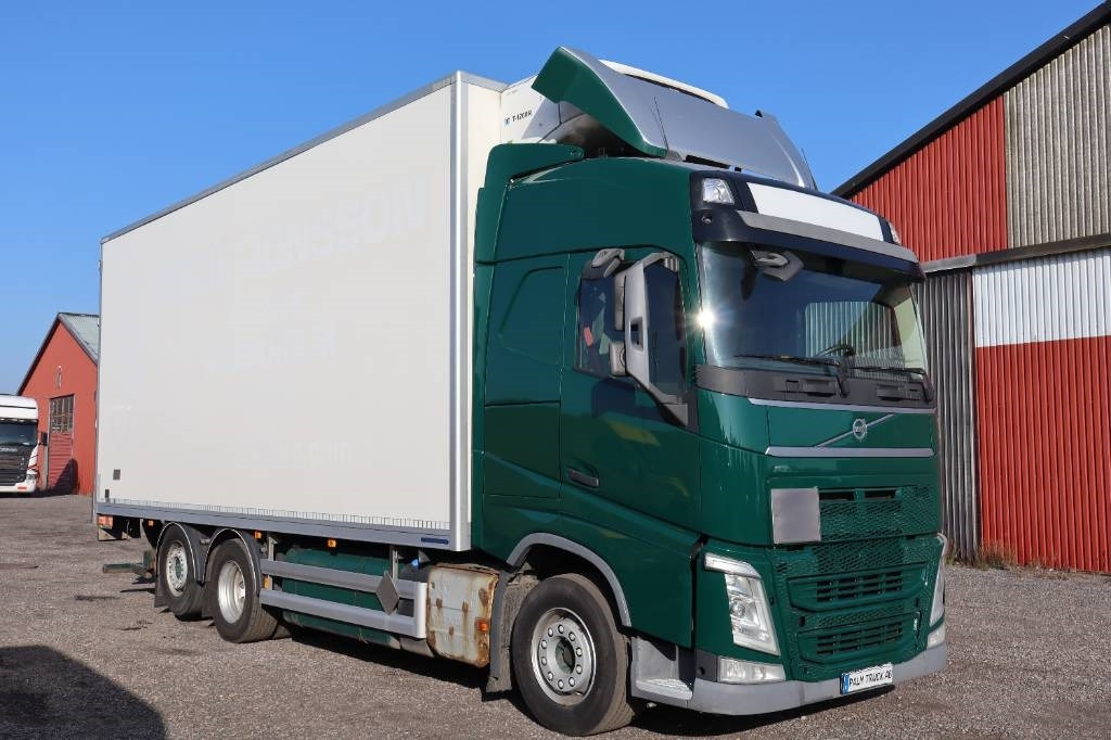Volvo FH 6*2 serie 2196 - Truk berpendingin: gambar 2 Volvo FH 6*2 serie 2196 - Truk berpendingin: gambar 2