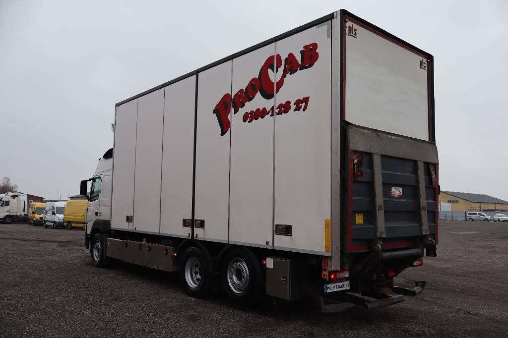 Volvo FM Serie 2595 - Truk box: gambar 3 Volvo FM Serie 2595 - Truk box: gambar 3
