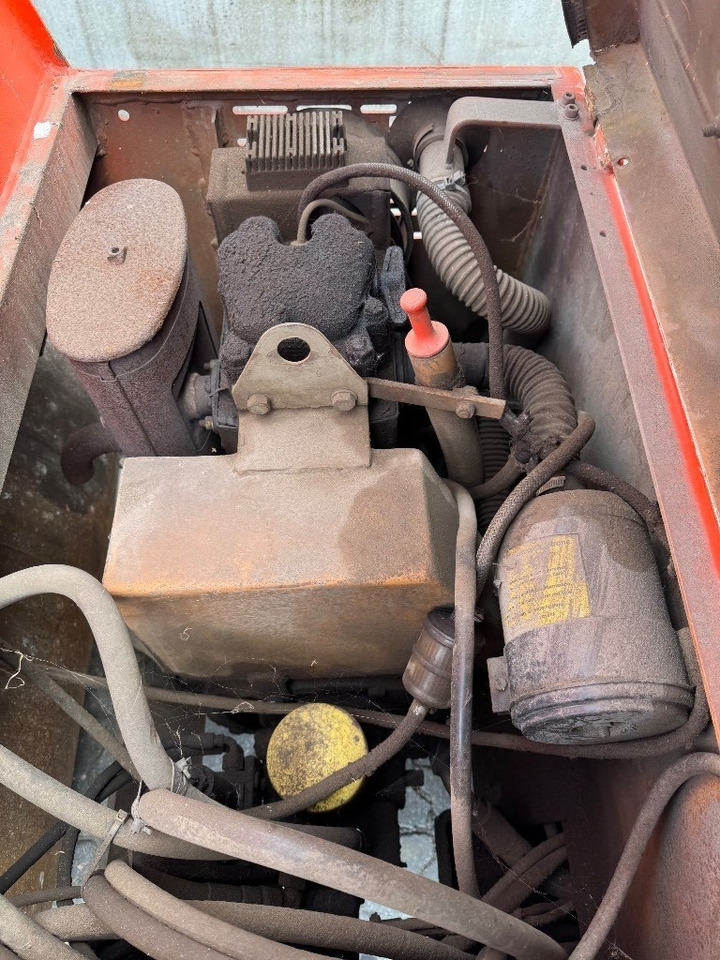 Case Vibromax 152k - Pemadat: gambar 4 Case Vibromax 152k - Pemadat: gambar 4