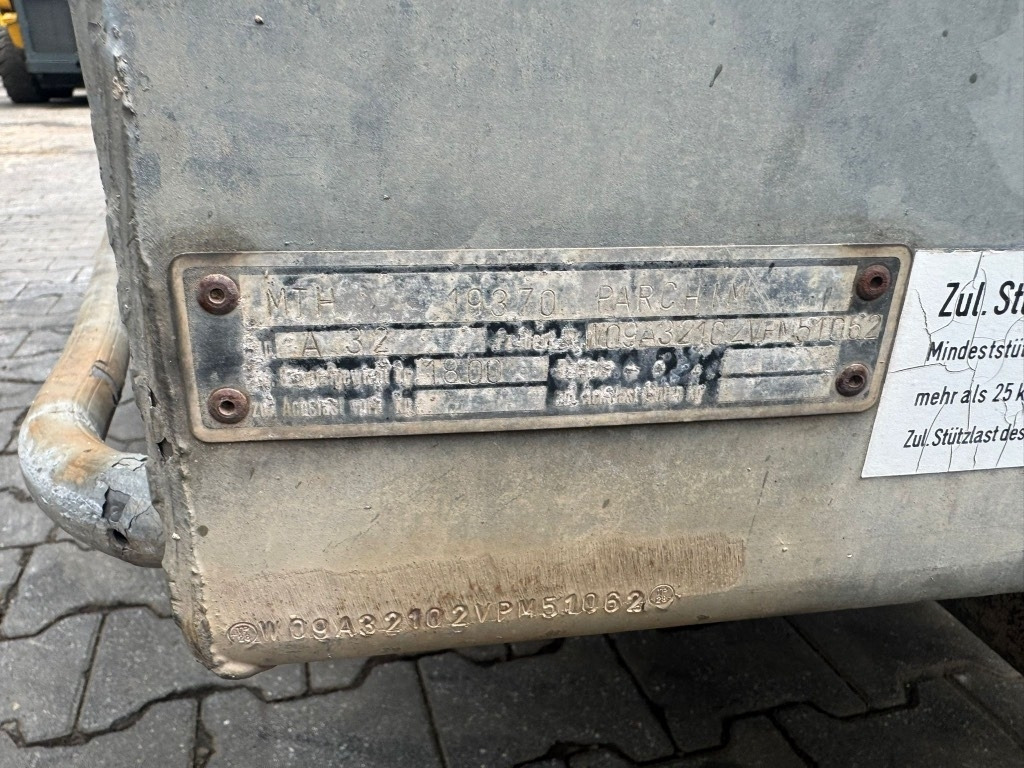 Denyo DCA 40 SSGK - Genset: gambar 4 Denyo DCA 40 SSGK - Genset: gambar 4