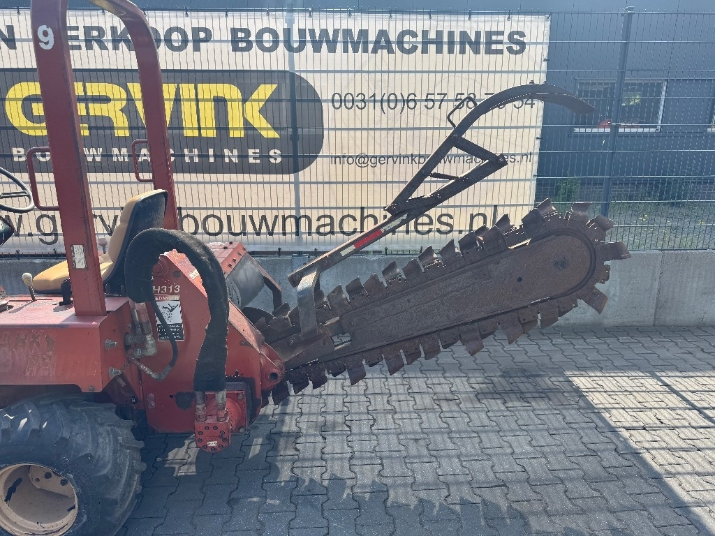 Ditch Witch 3700 DD - Mesin penggali parit: gambar 4 Ditch Witch 3700 DD - Mesin penggali parit: gambar 4