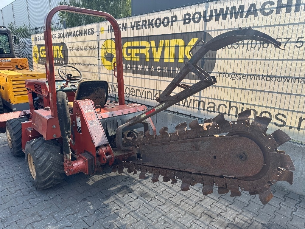 Ditch Witch 3700 DD - Mesin penggali parit: gambar 5 Ditch Witch 3700 DD - Mesin penggali parit: gambar 5
