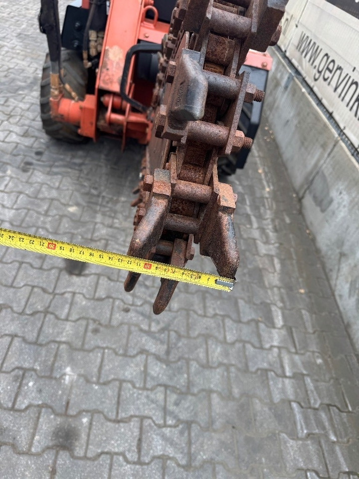 Ditch Witch RT 40 - Mesin penggali parit: gambar 5 Ditch Witch RT 40 - Mesin penggali parit: gambar 5