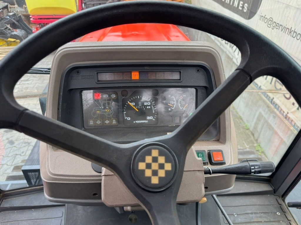 Traktor Kubota KM 90 D: gambar 14 Traktor Kubota KM 90 D: gambar 14