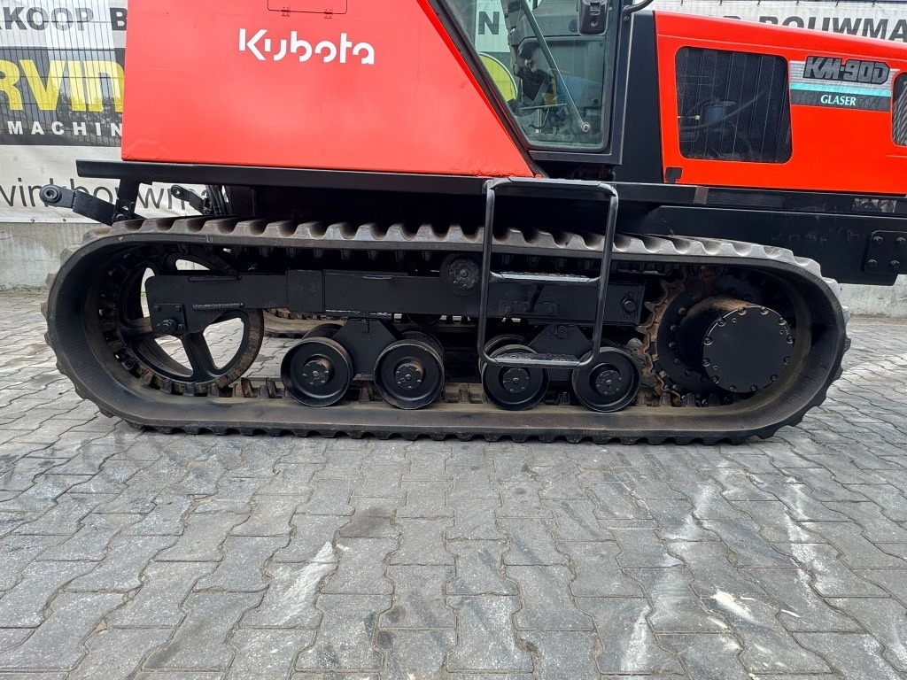 Traktor Kubota KM 90 D: gambar 7 Traktor Kubota KM 90 D: gambar 7