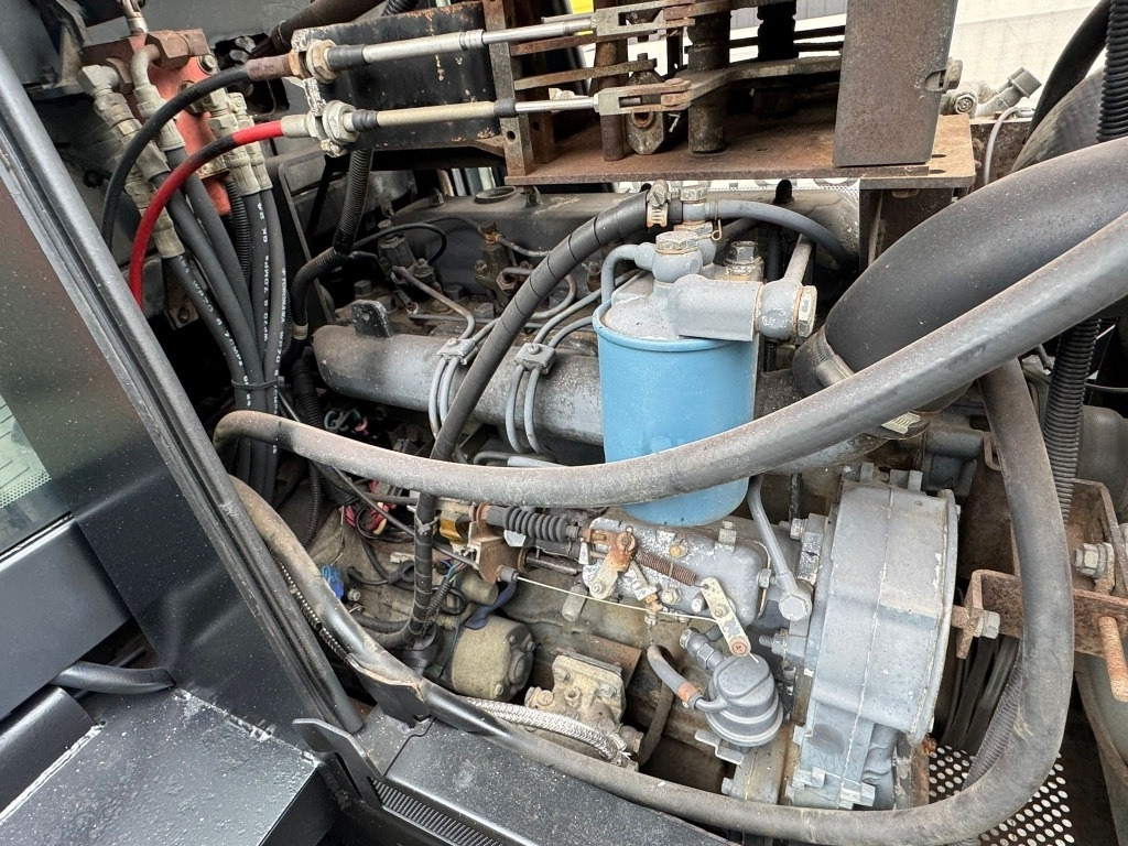 Traktor Kubota KM 90 D: gambar 11 Traktor Kubota KM 90 D: gambar 11