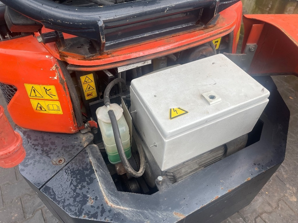 Ekskavator mini Kubota U17-3 hybride: gambar 8