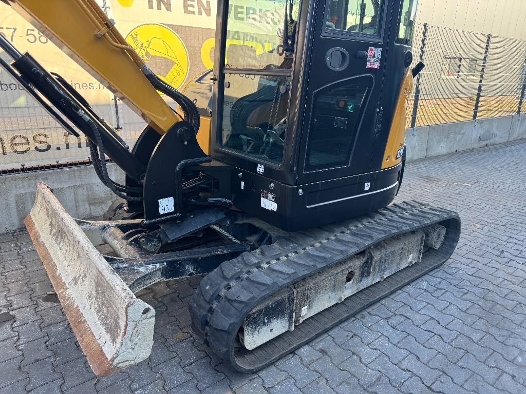Ekskavator mini Sany SY 50 U: gambar 16